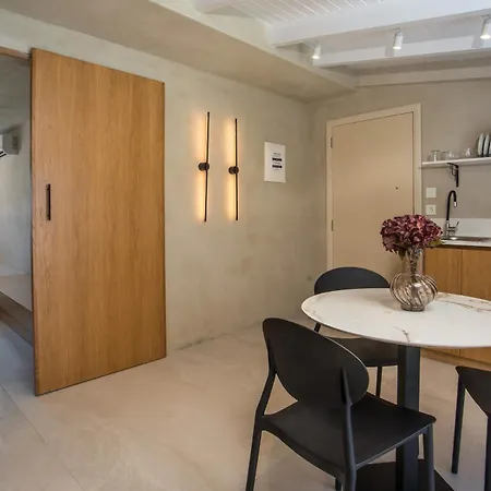 New Town Deluxe Loft Apartment *